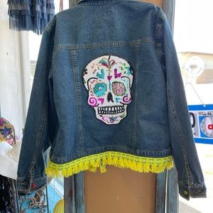 blue jean jacket large seq colorful skull in the back with skull button handmade